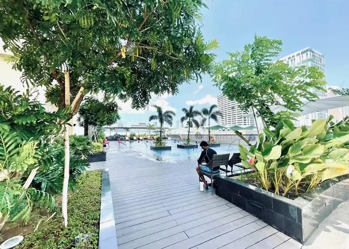 Modern Manhattan Plaza Aesthetic 2br At Araneta *
