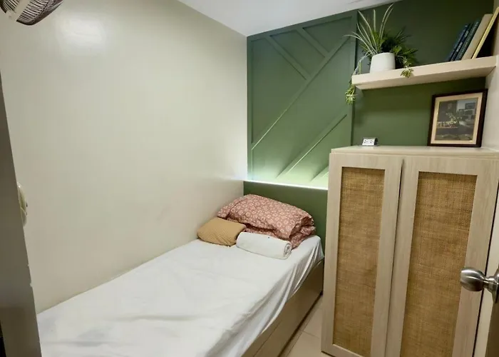 Apartment Modern Manhattan Plaza Aesthetic 2br At Araneta *
