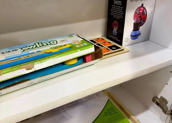 Apartment Modern Manhattan Plaza Aesthetic 2br At Araneta Manila
