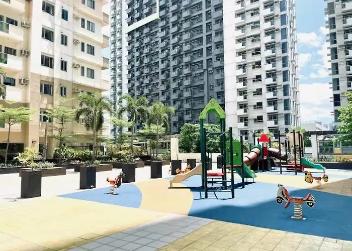 Modern Manhattan Plaza Aesthetic 2br At Araneta Apartment Manila