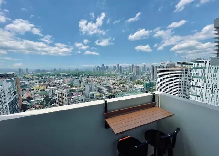 Modern Manhattan Plaza Aesthetic 2br At Araneta